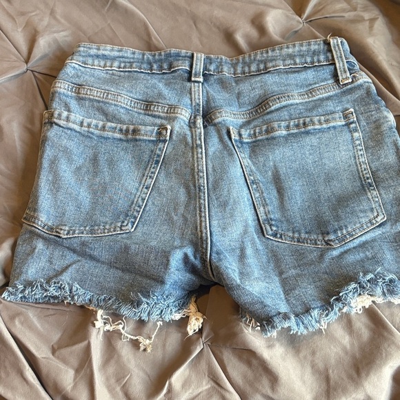 Old Navy Frayed Blue Jean Shorts - Picture 3 of 7